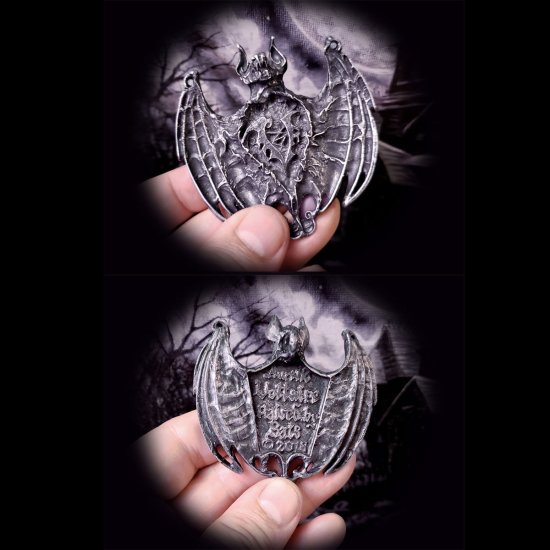 (image for) King (Queen or Monarch) of Bats Necklace